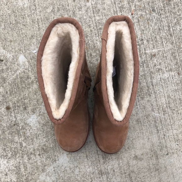 Ugg Chestnut Fairfax III Boots - Picture 5 of 9